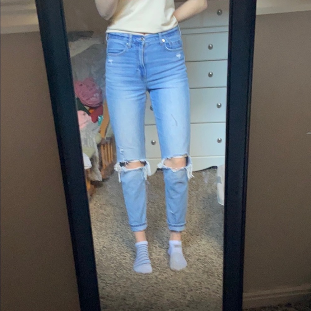 AE MOM JEANS